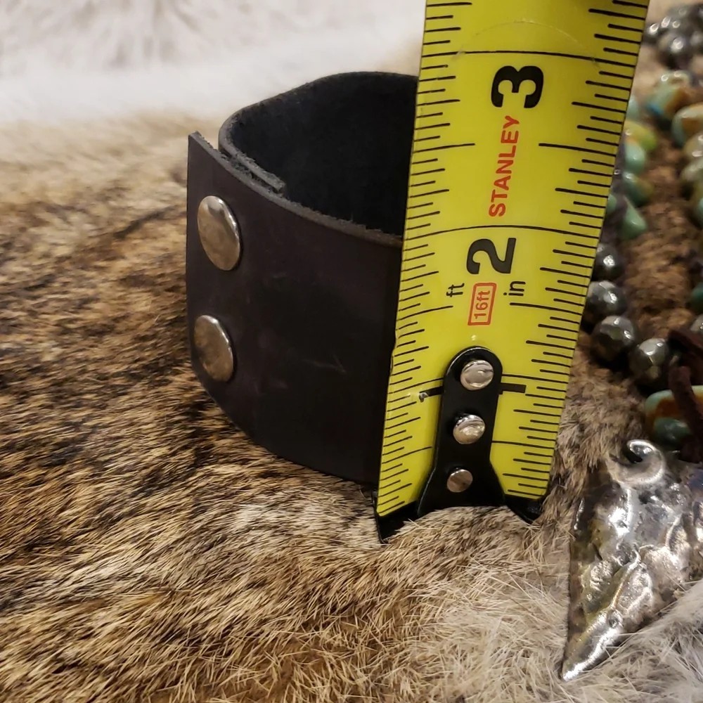 Leather Arrowhead Bracelet ๐ - Picture 6 of 8